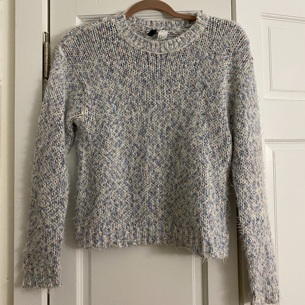 H&M Fluffy Pink and Blue Knit Sweater - Small